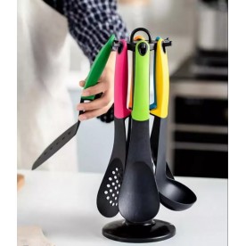 7 броя комплекти кухненски прибори със стойка