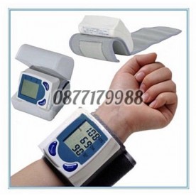 ДИГИТАЛЕН АПАРАТ ЗА ИЗМЕРВАНЕ НА КРЪВНО НАЛЯГАНЕ